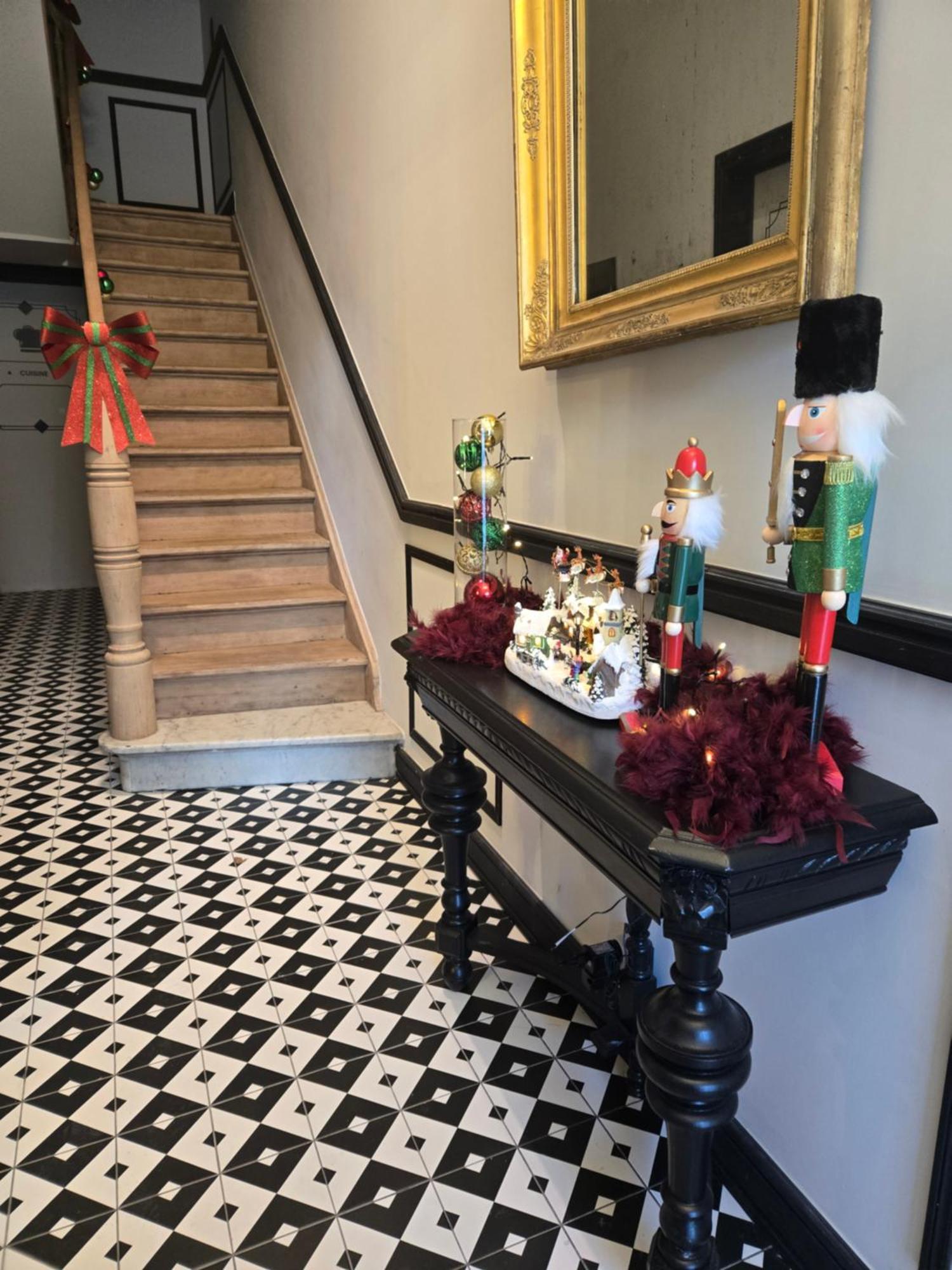 Maison Du Roi Liege Ngoại thất bức ảnh